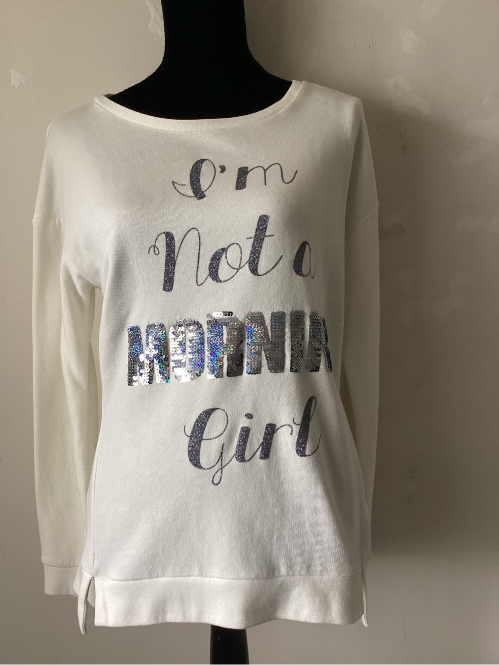 Juicy Couture White Glittery Sequin Graphic Long-Sleeve sweat shirt